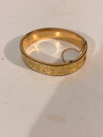 Vintage Simmons Gold Filled Bangle Bracelet Betsy Ross 1/2??W Hinged Etched 7"