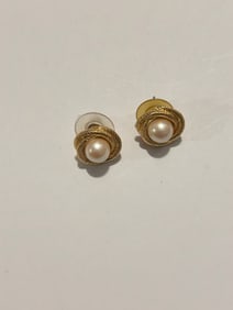Vintage Monet Goldtone post Fashion Earrings
