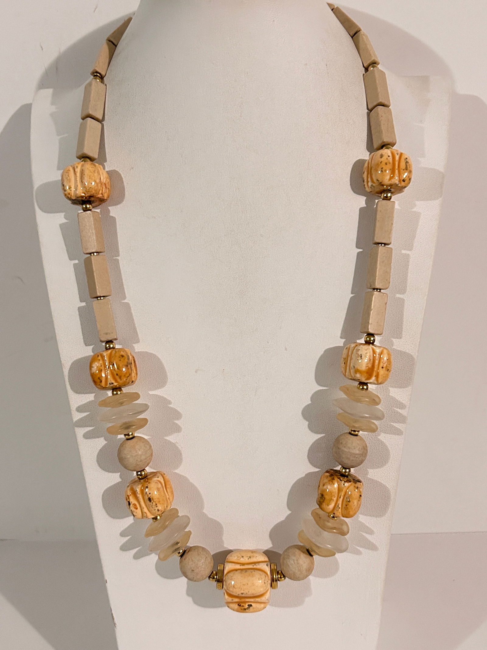 Vintage Japan heavy duty bead Necklace Sz 27": Item comes exactly as shown Know what you are bidding on. Carefully refer to and examine all photos, ask questions, do research, etc., to determine (Authinticity) . before bidding in order to determin