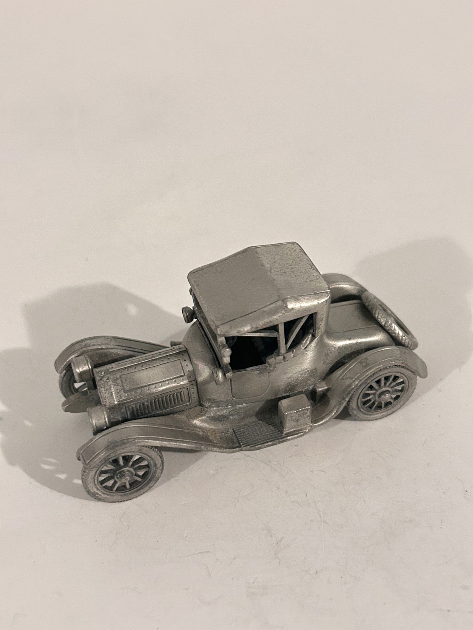 Vintage The Danbury Mint Classic Pewter Car 1913 Cadillac: Item comes exactly as shown Know what you are bidding on. Carefully refer to and examine all photos, ask questions, do research, etc., to determine (Authinticity) . before bidding in order to determin