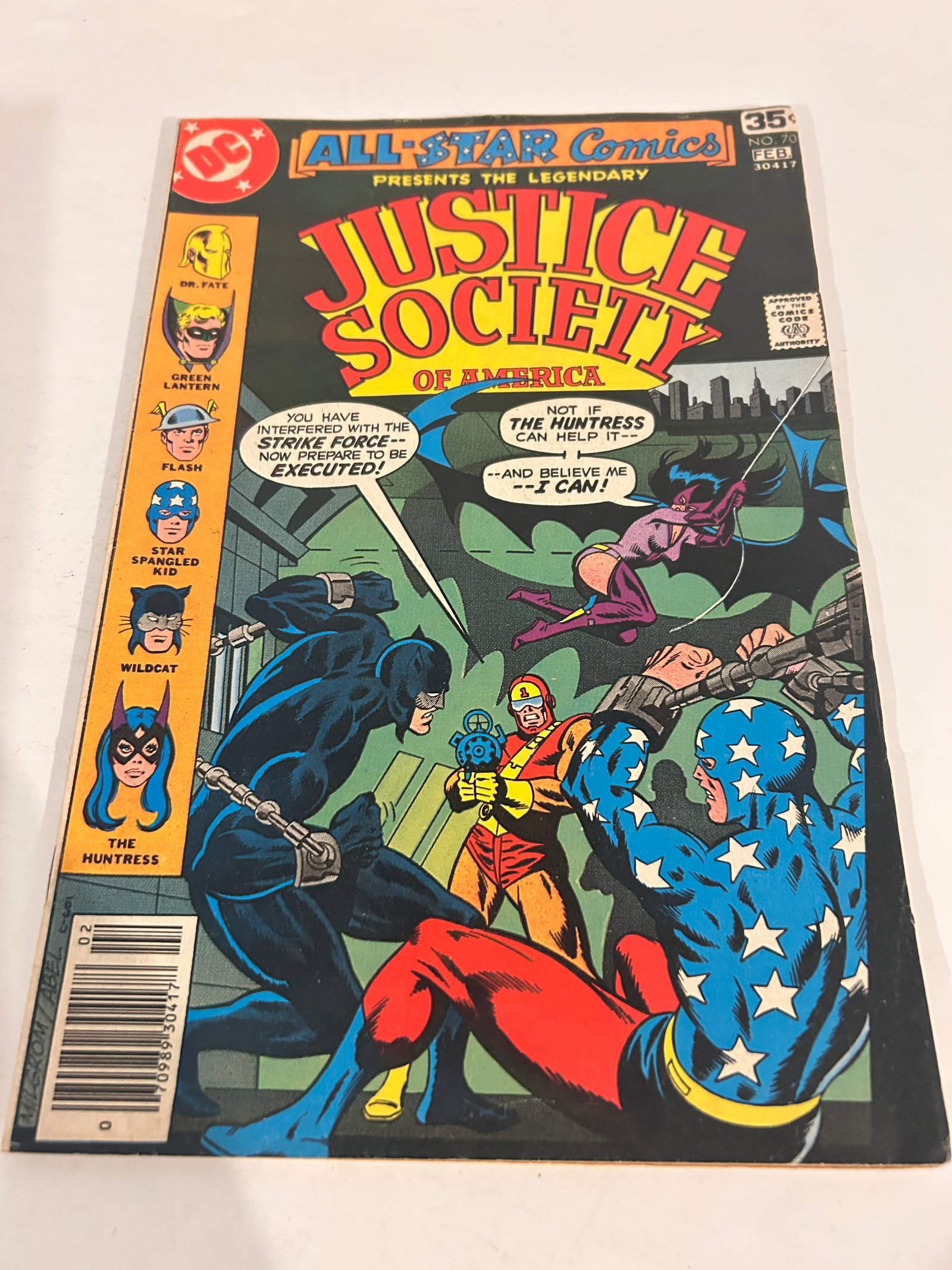 Vintage Comic Book Justice Society of America # 70: Vintage Comic Book Justice Society of America # 70 Please view all photos as they are part of the description and condition of this Item, Feel free to contact me with questions or picture requests! Us