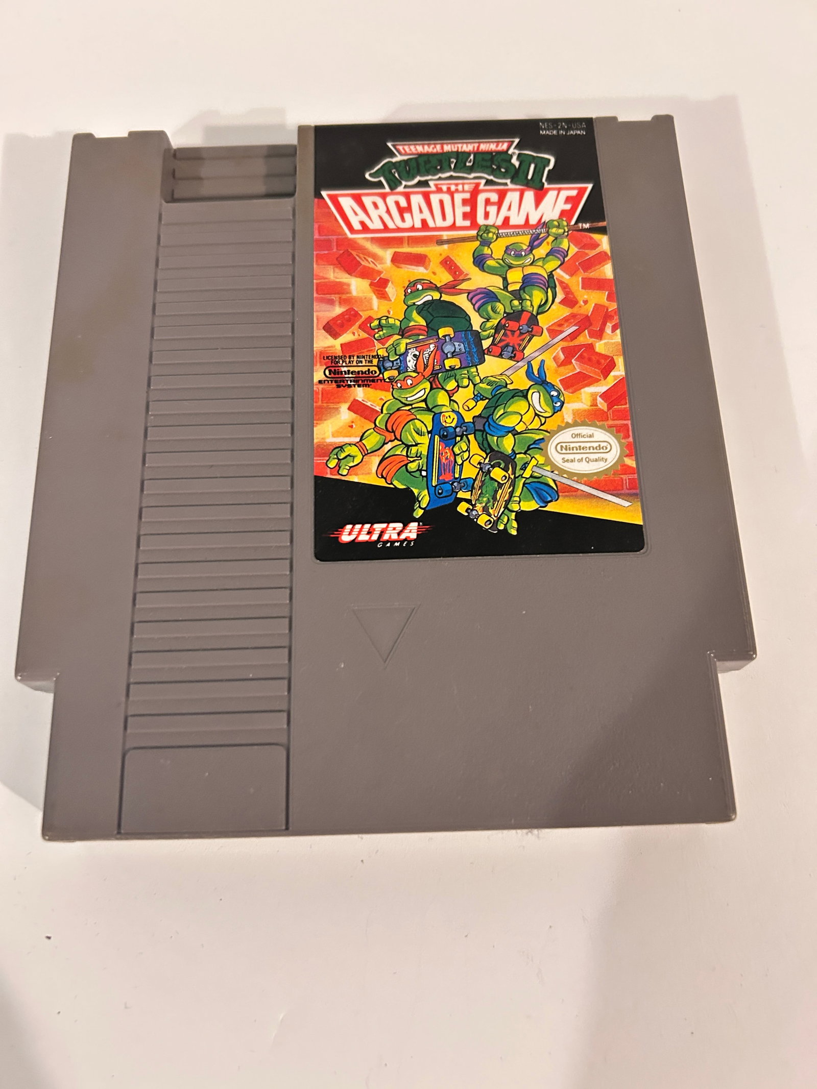 Vintage Nintendo Game Turtles 2: Vintage Nintendo Game Turtles 2 Please view all photos as they are part of the description and condition of this Item, Feel free to contact me with questions or picture requests! Used Item AS IS