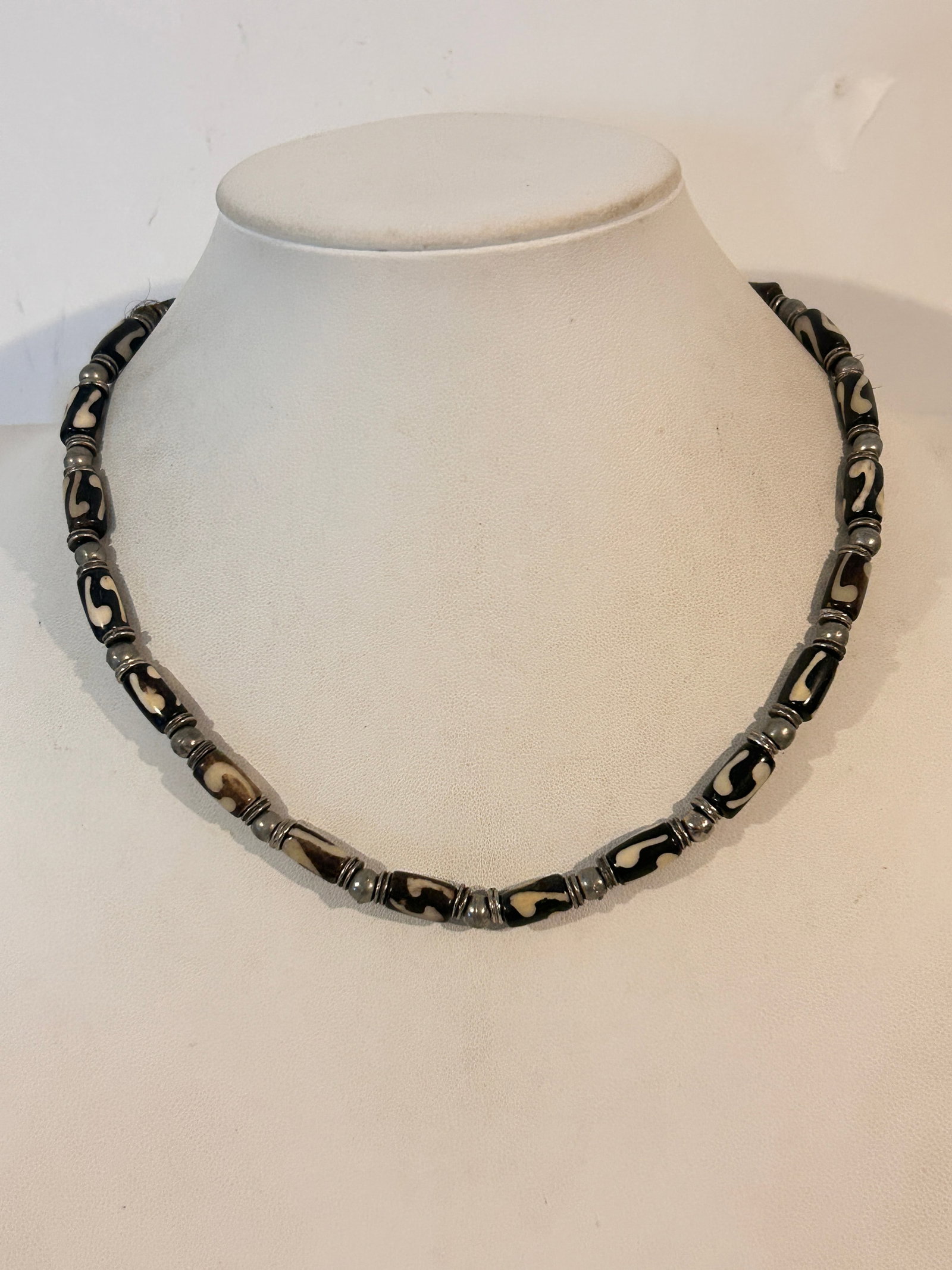 Vintage African Trade Beads 16": Vintage African Trade Beads 16" Please view all photos as they are part of the description and condition of this Item, Feel free to contact me with questions or picture requests! Used Item AS IS