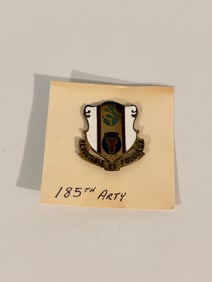 WW2 US Army 185th Field Artillery DUI Pinback NS Meyer Sterling