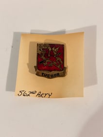 Original: Prewar/WW2 562nd Coast Artillery DI / DUI / crest SB, NHM