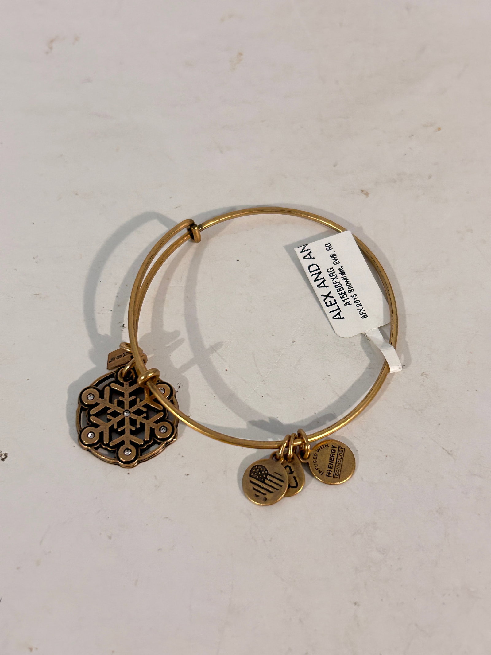 Vintage Alex and Ani Bracelet New: Vintage Alex and Ani Bracelet New Please view all photos as they are part of the description and condition of this Item, Feel free to contact me with questions or picture requests! Used Item AS IS