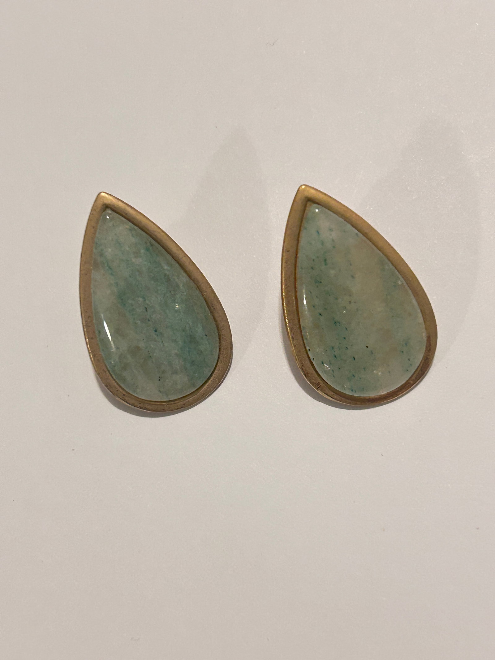 Vintage tested jade Fashion Earrings: Vintage tested jade Fashion Earrings Please view all photos as they are part of the description and condition of this Item, Feel free to contact me with questions or picture requests! Used Item AS IS