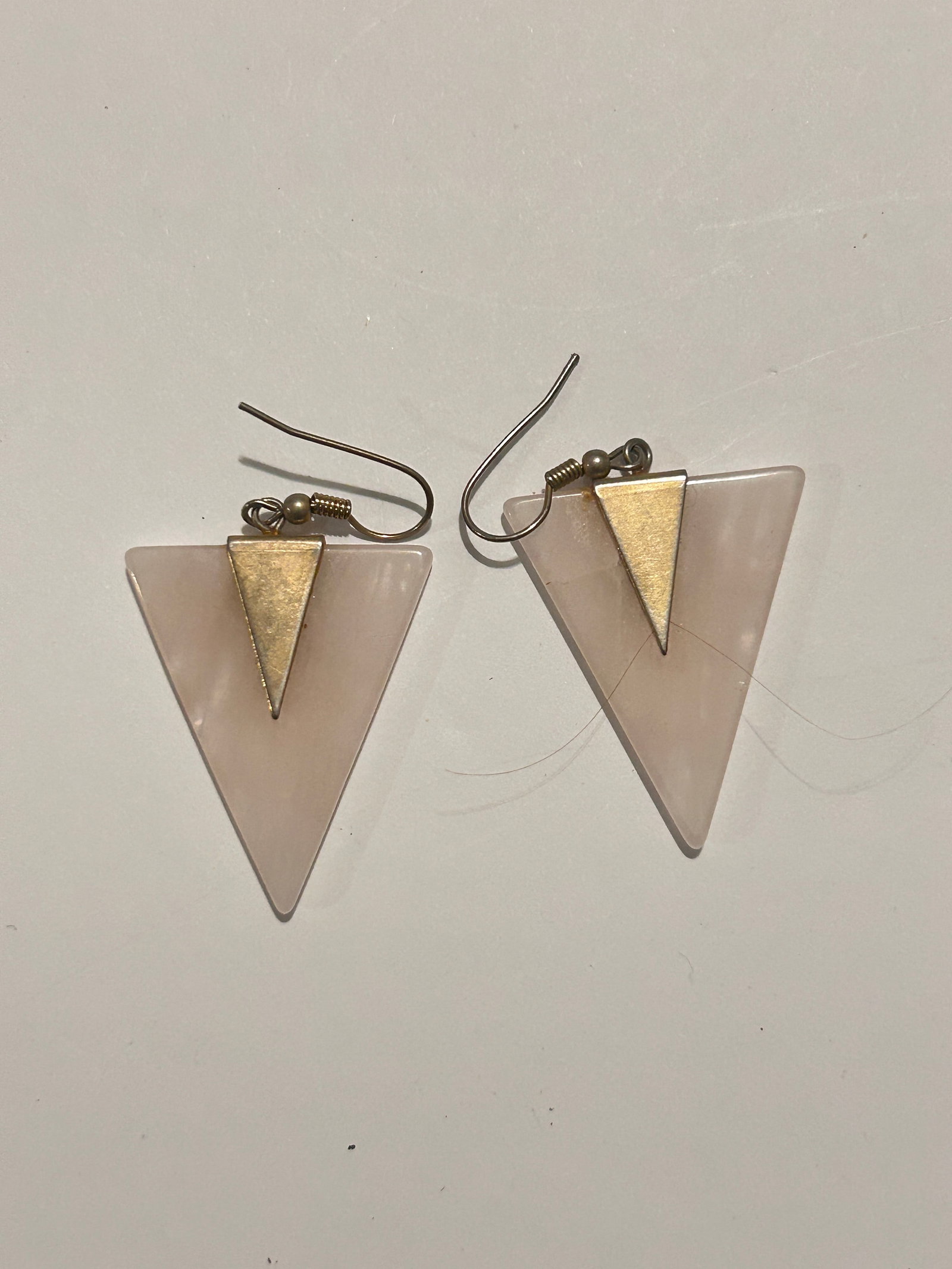Vintage tested pink jade Fashion Earrings: Vintage tested pink jade Fashion Earrings Please view all photos as they are part of the description and condition of this Item, Feel free to contact me with questions or picture requests! Used Item A