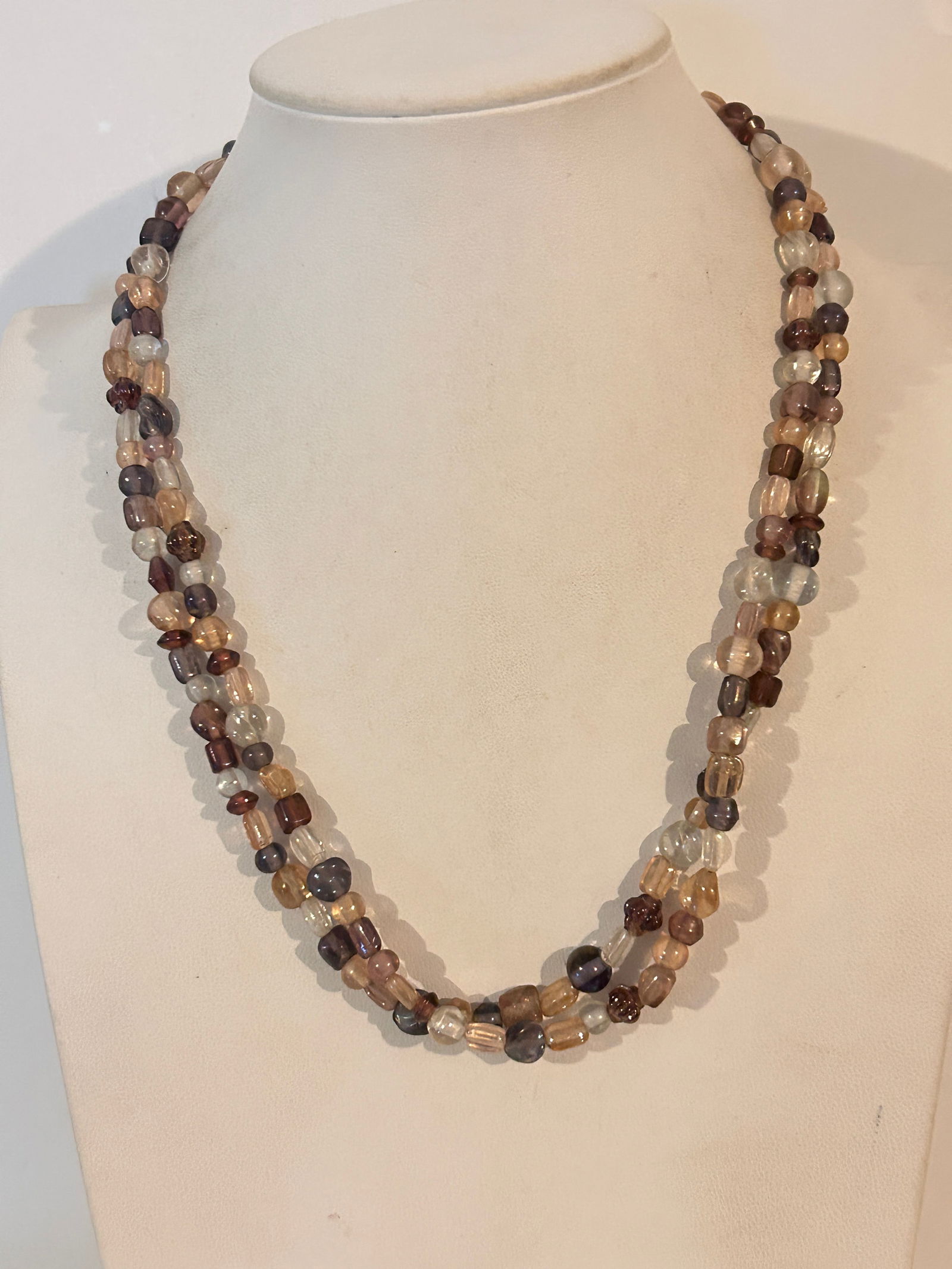 Vintage Doubled strand glass bead Necklace 20": Vintage Doubled strand glass bead Necklace 20" Please view all photos as they are part of the description and condition of this Item, Feel free to contact me with questions or picture requests! Used I