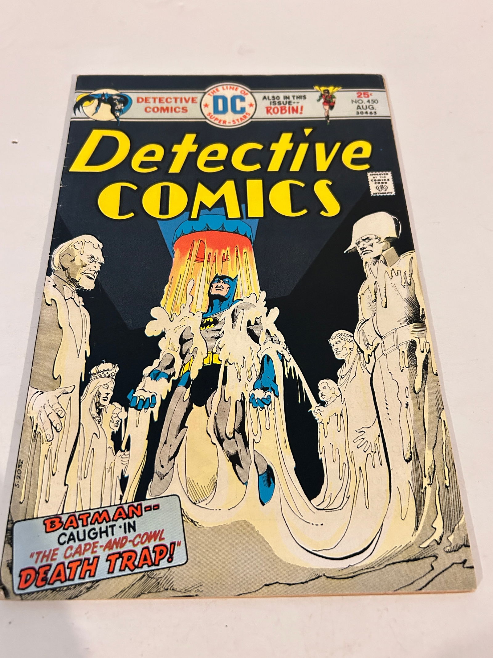 Vintage Comic Book Detective Comics # 450 (1 of 2)