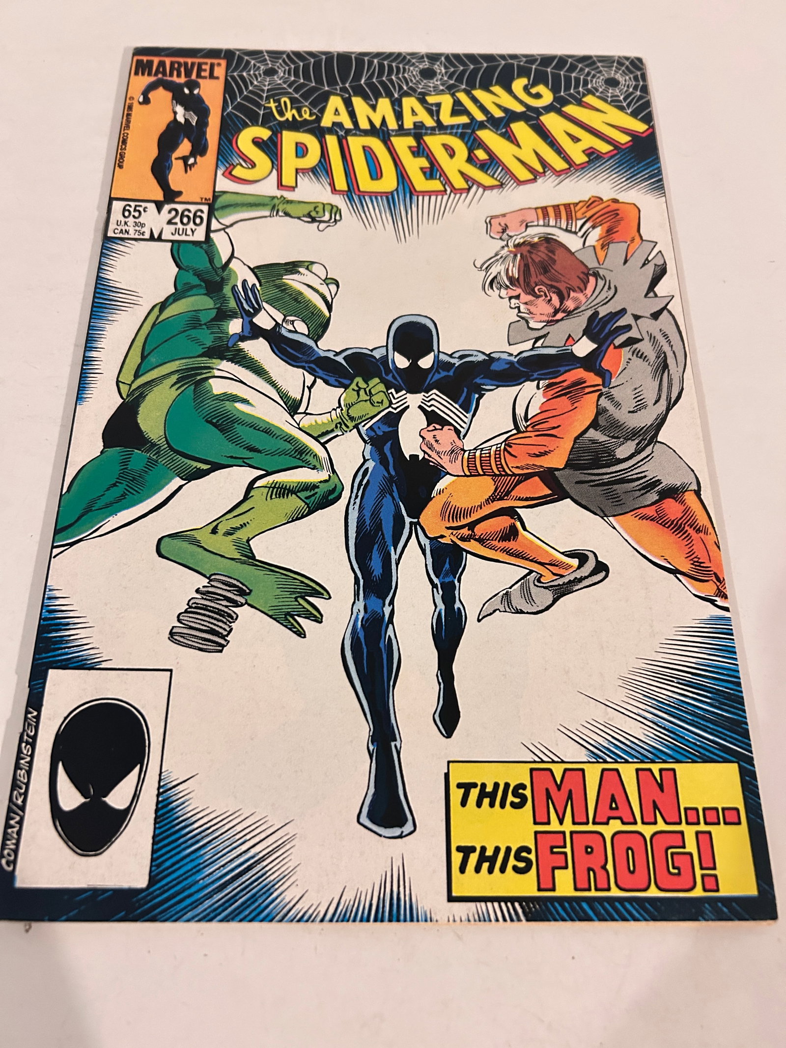 Vintage Comic Book The Amazing Spider-Man # 266: Vintage Comic Book The Amazing Spider-Man # 266 Please view all photos as they are part of the description and condition of this Item, Feel free to contact me with questions or picture requests! Used 