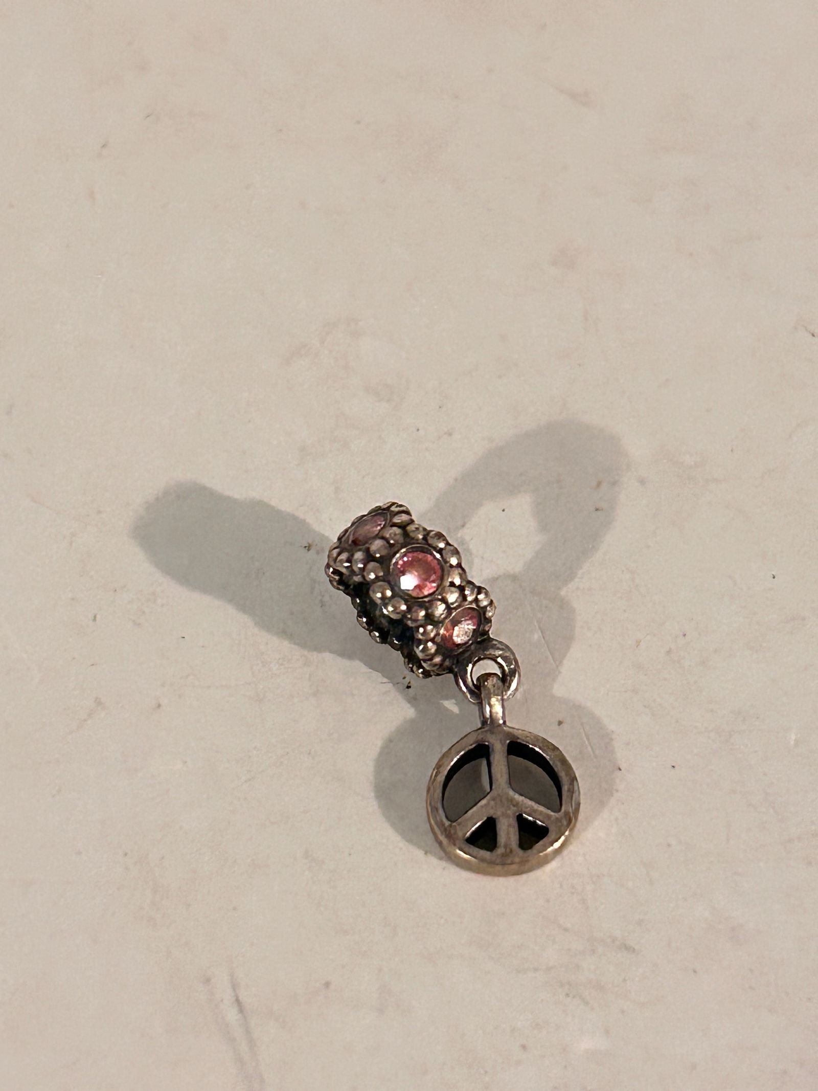 Vintage Sterling Silver Pandora Charm: Vintage Sterling Silver Pandora Charm Please view all photos as they are part of the description and condition of this Item, Feel free to contact me with questions or picture requests! Used Item AS IS