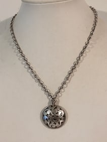 Lois Hill Bali Indonesia sterling Silver 925 Round Pendant Toggle necklace 18"