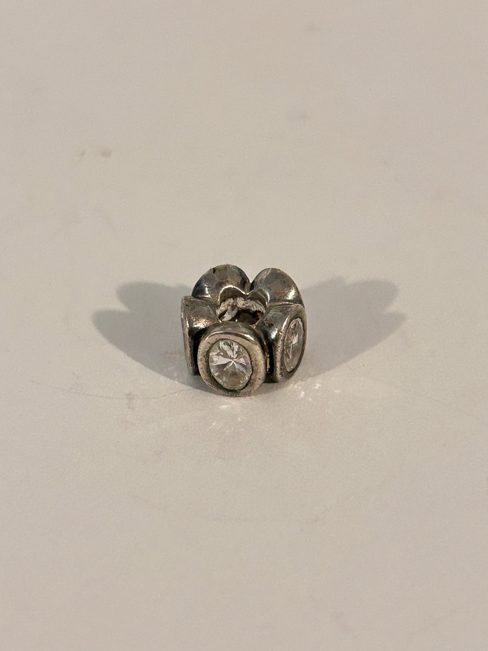 Vintage Pandora Sterling Silver Charm: Vintage Pandora Sterling Silver Charm Please view all photos as they are part of the description and condition of this Item, Feel free to contact me with questions or picture requests! Used Item AS IS