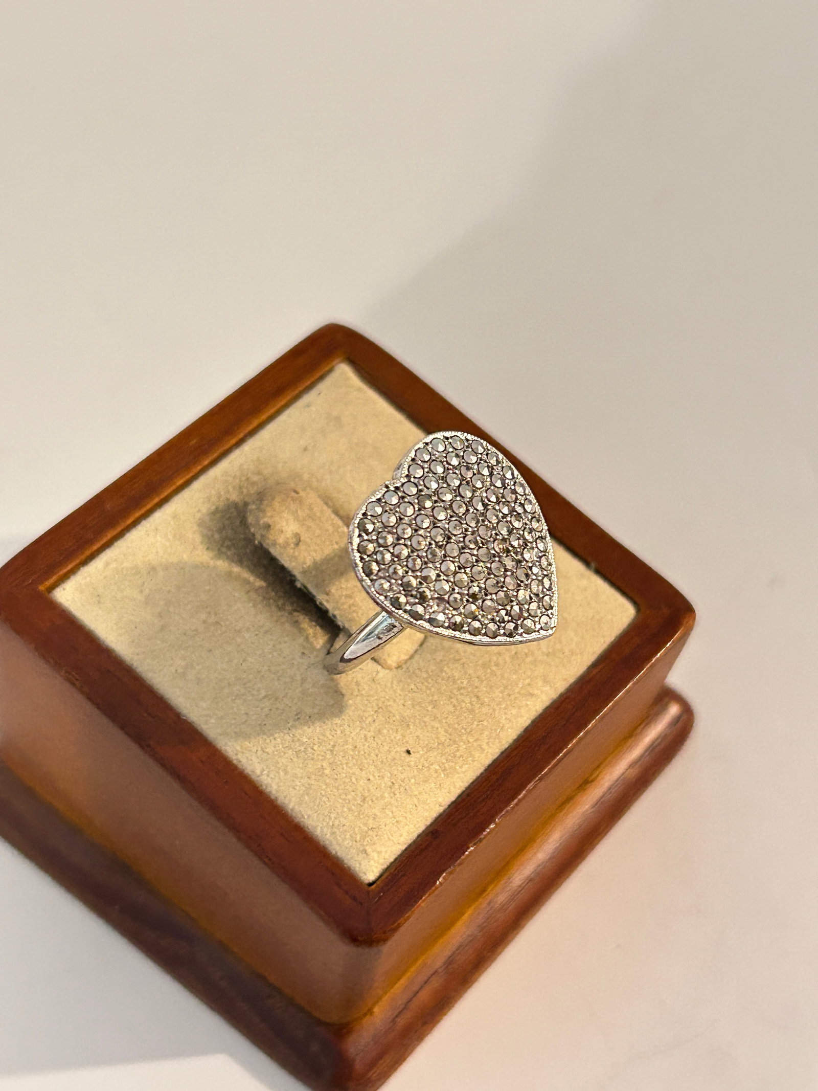Vintage Sterling Silver Marcasite Heart Ring Sz 7 (1 of 4)