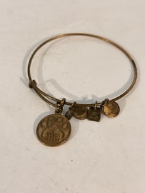 Vintage Bracelet sz 7"