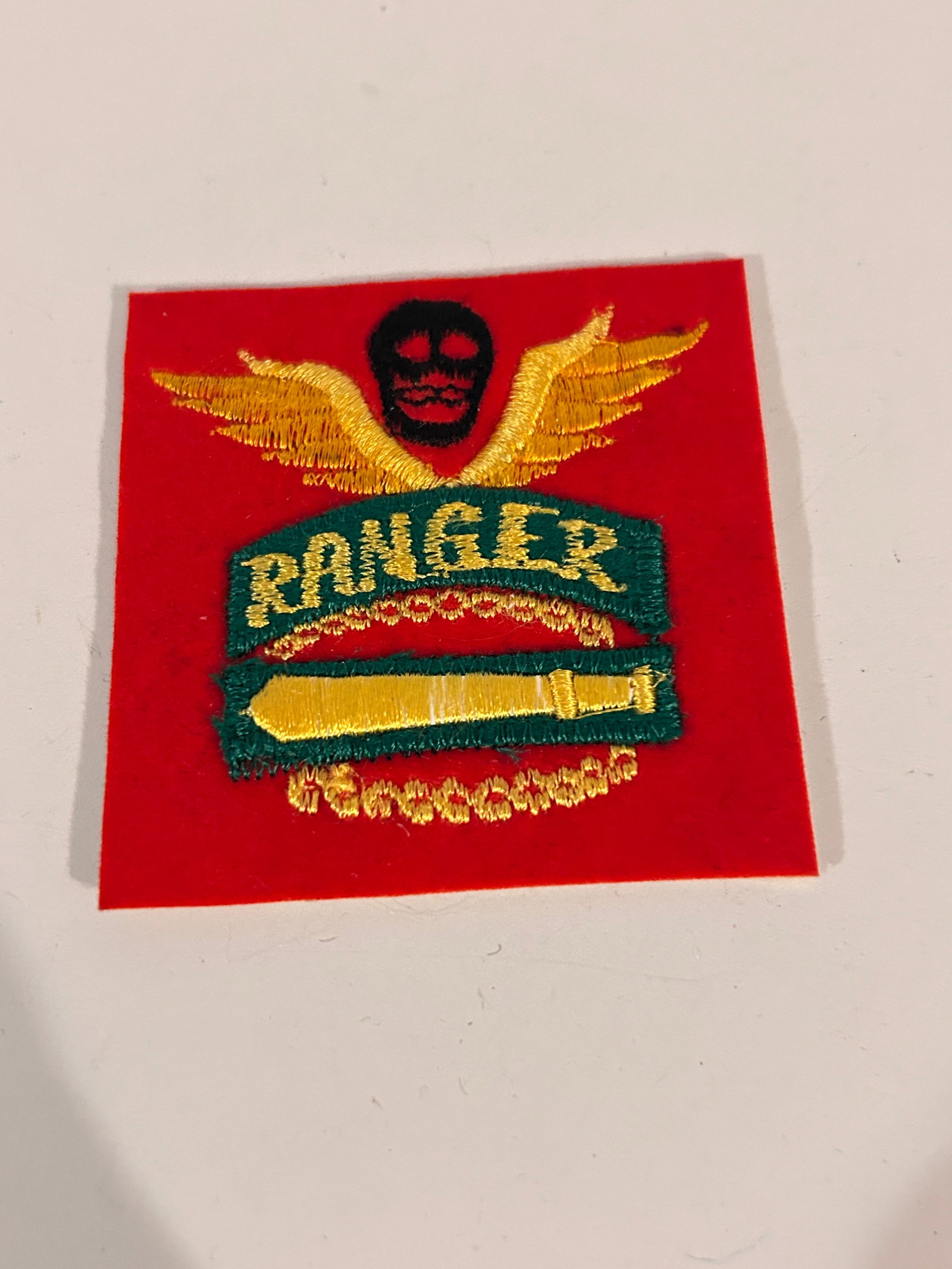 Vintage Military Patch: Vintage Military Patch Please view all photos as they are part of the description and condition of this Item, Feel free to contact me with questions or picture requests! Used Item AS IS