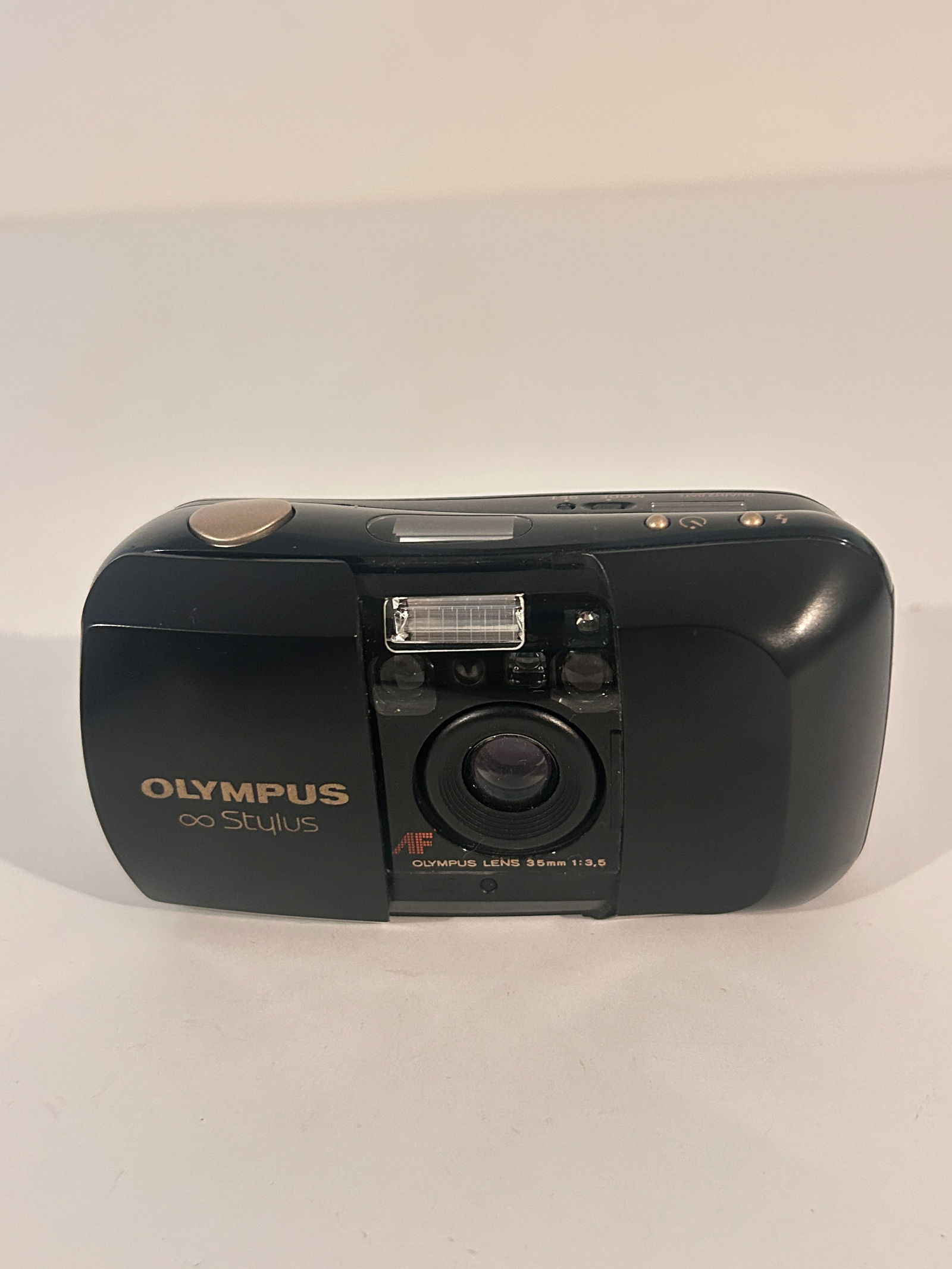 Olympus Stylus Point and Shoot 35MM Film camera with built in Flash working (1 of 5)