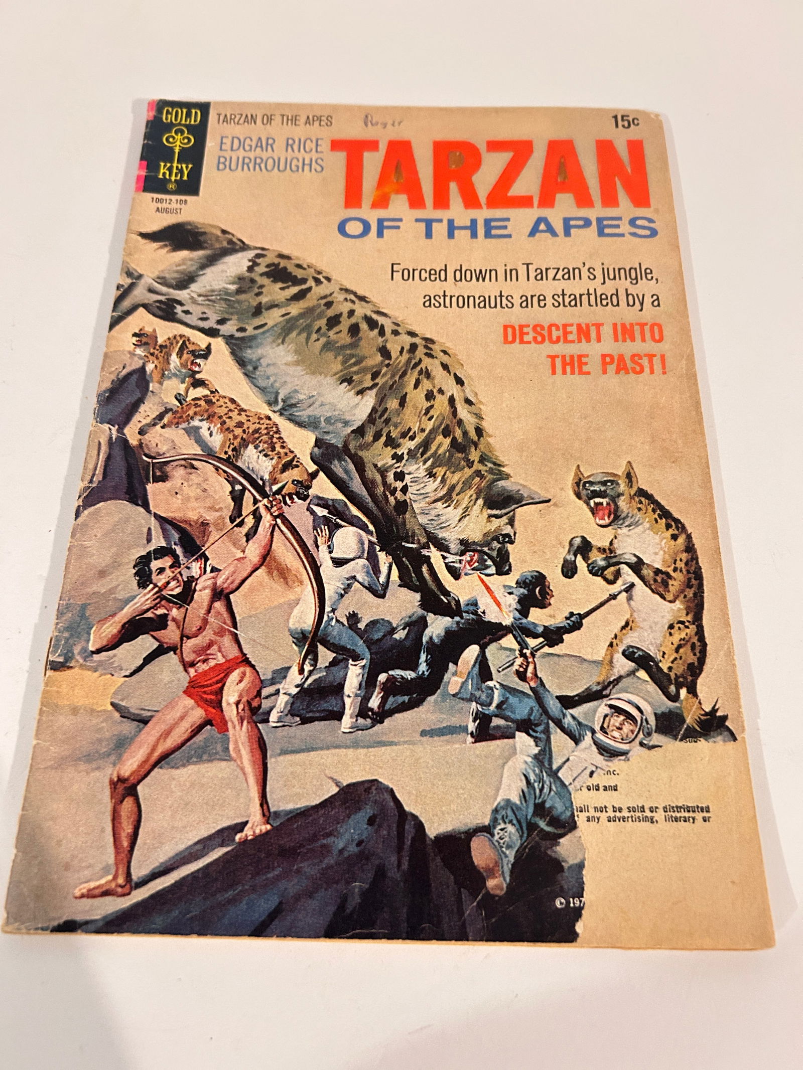 Vintage Comic Book Tarzan # 202: Vintage Comic Book Tarzan # 202 Please view all photos as they are part of the description and condition of this Item, Feel free to contact me with questions or picture requests! Used Item AS IS
