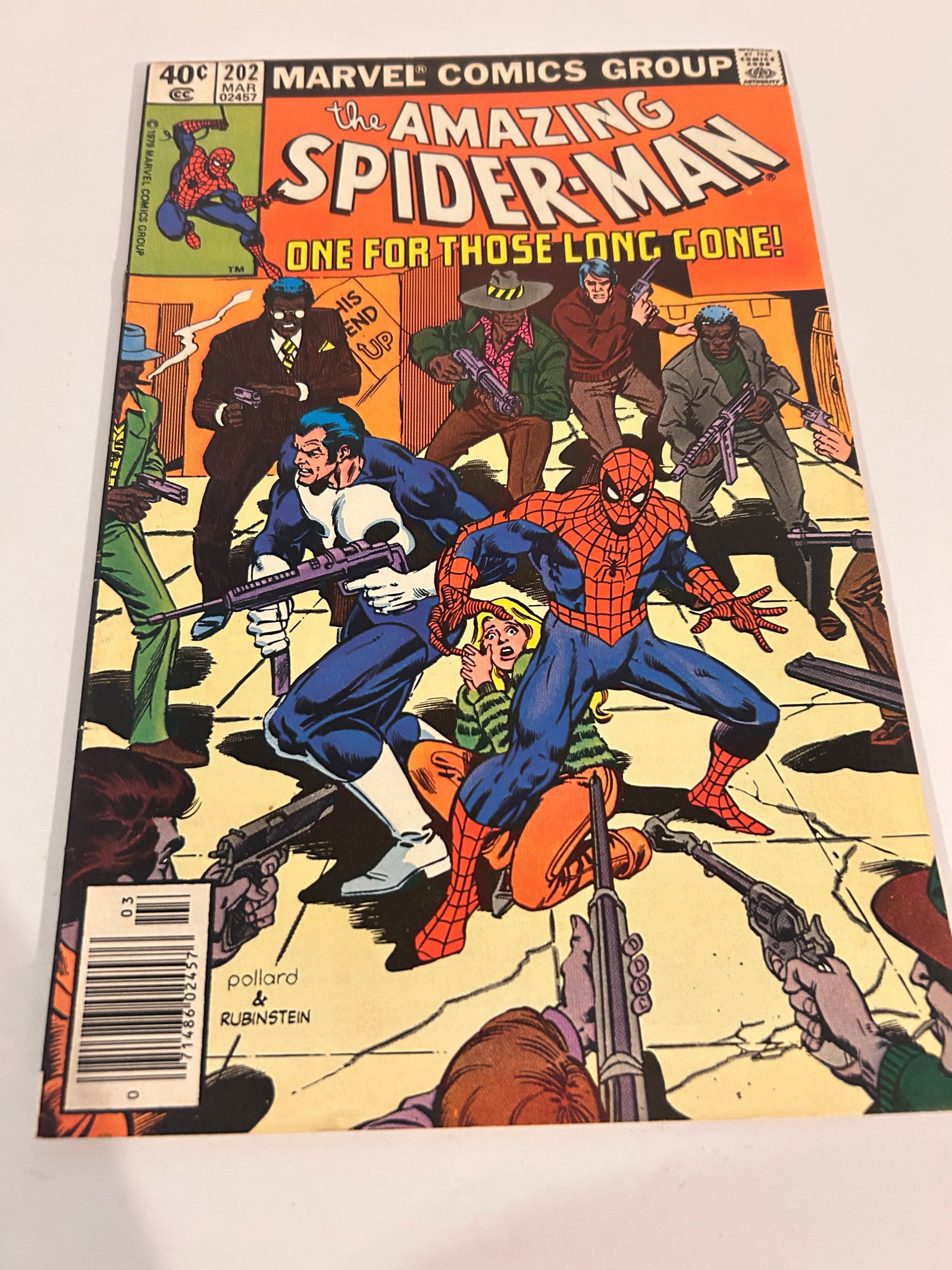 Vintage Comic Book The Amazing Spider-Man # 202: Vintage Comic Book The Amazing Spider-Man # 202 Please view all photos as they are part of the description and condition of this Item, Feel free to contact me with questions or picture requests! Used