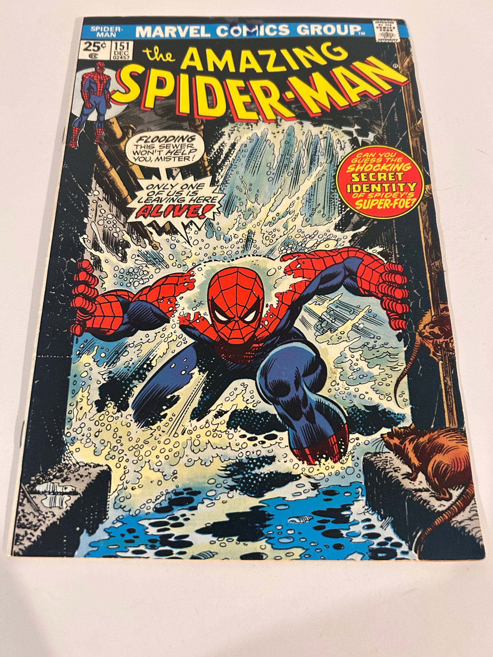Vintage Comic Book The Amazing Spider-Man # 151: Vintage Comic Book The Amazing Spider-Man # 151 Please view all photos as they are part of the description and condition of this Item, Feel free to contact me with questions or picture requests! Used 