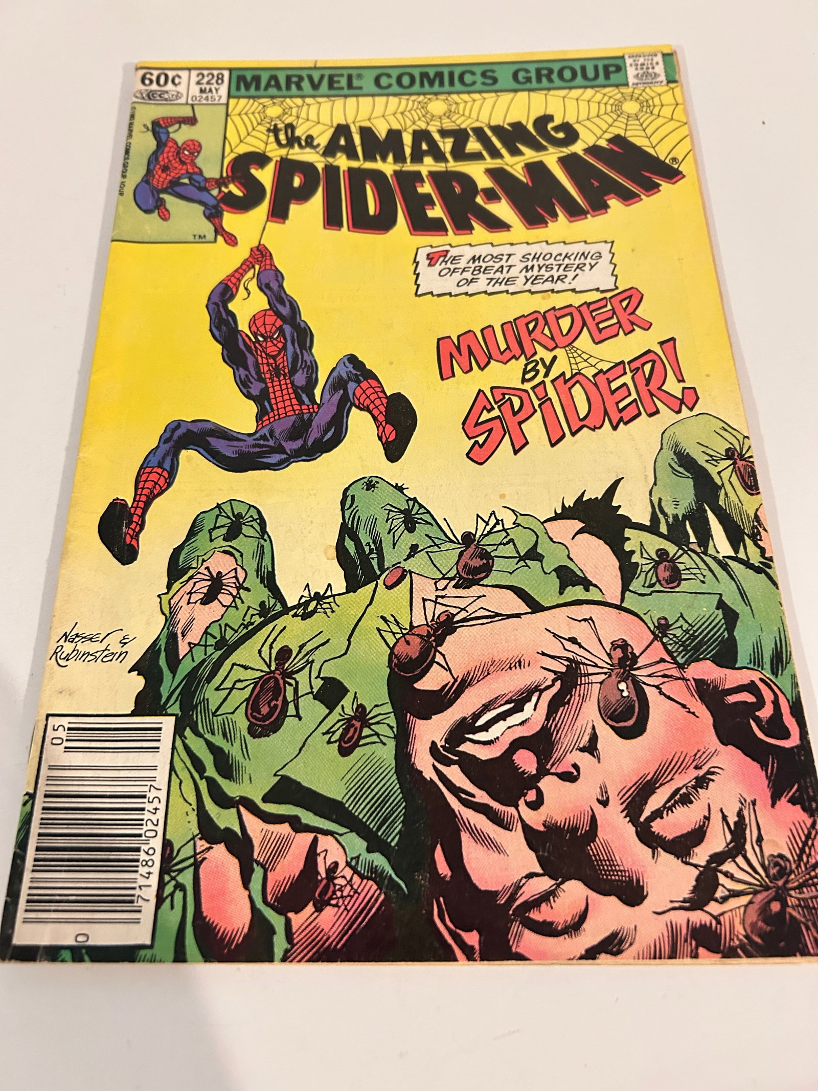 Vintage Comic Book The Amazing Spider-Man # 228: Vintage Comic Book The Amazing Spider-Man # 228 Please view all photos as they are part of the description and condition of this Item, Feel free to contact me with questions or picture requests! Used 