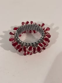 Vintage red lucite bead cha-cha expansion bracelet.