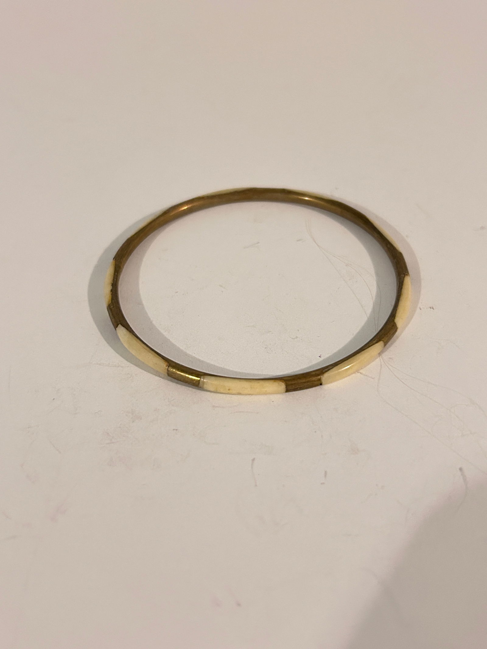 Vintage Brass Bone Bracelet 7": Vintage Brass Bone Bracelet 7" Please view all photos as they are part of the description and condition of this Item, Feel free to contact me with questions or picture requests! Used Item AS IS