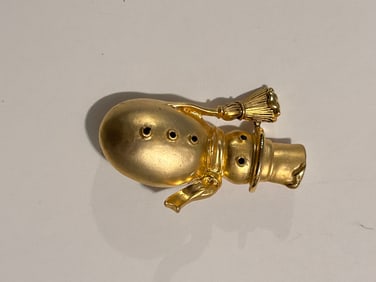 Vintage Gold Tone Brooch New View