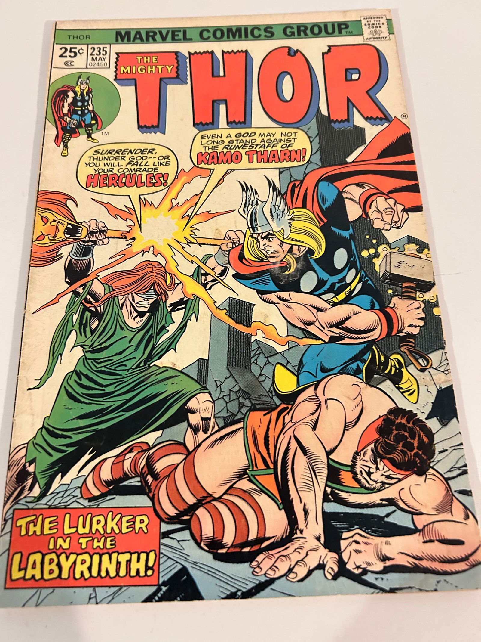 Vintage Comic Book Thor # 235: Vintage Comic Book Thor # 235 Please view all photos as they are part of the description and condition of this Item, Feel free to contact me with questions or picture requests! Used Item AS IS