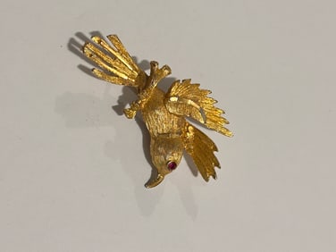 Vintage Gold tone bird Brooch
