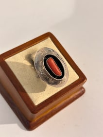 Beautiful Old Pawn Coral Sterling Silver Ring Sz 7