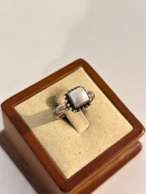Vintage Sterling Silver Ring sz 8