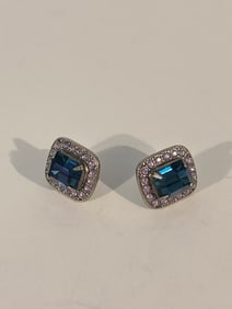 Vintage Sorrelli rhinestone post earrings