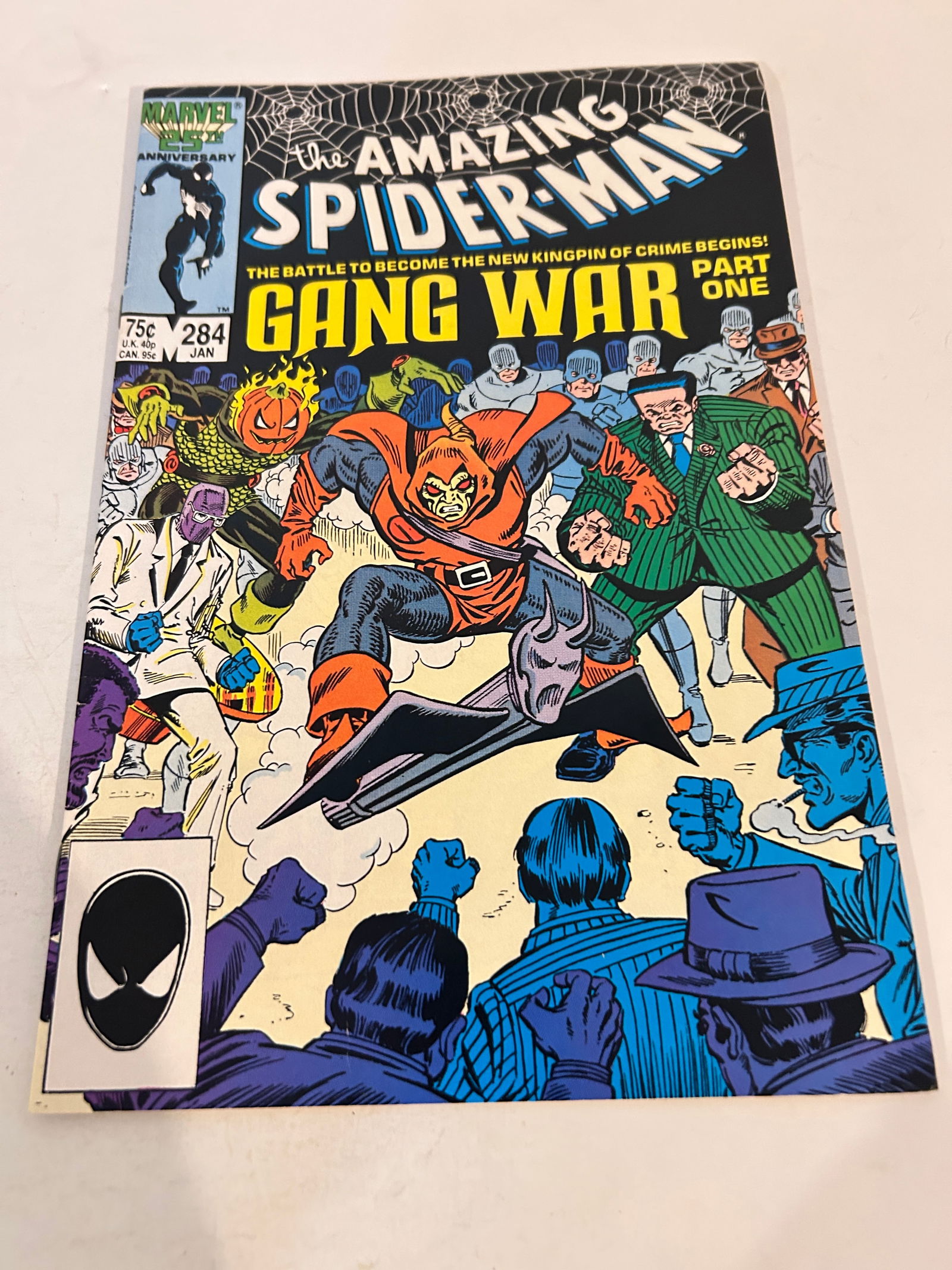 Vintage Comic Book The Amazing Spider-man # 284: Vintage Comic Book The Amazing Spider-man # 284 Please view all photos as they are part of the description and condition of this Item, Feel free to contact me with questions or picture requests! Used