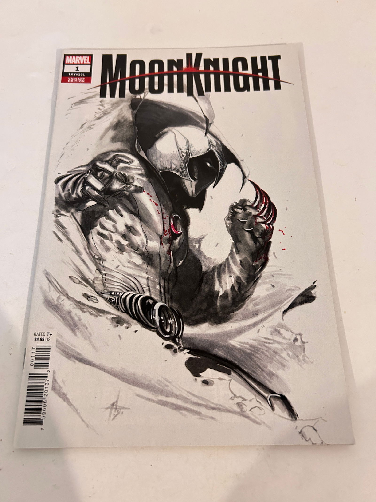 Vintage Comic Book Moon Knight # 1: Vintage Comic Book Moon Knight # 1 Please view all photos as they are part of the description and condition of this Item, Feel free to contact me with questions or picture requests! Used Item AS IS