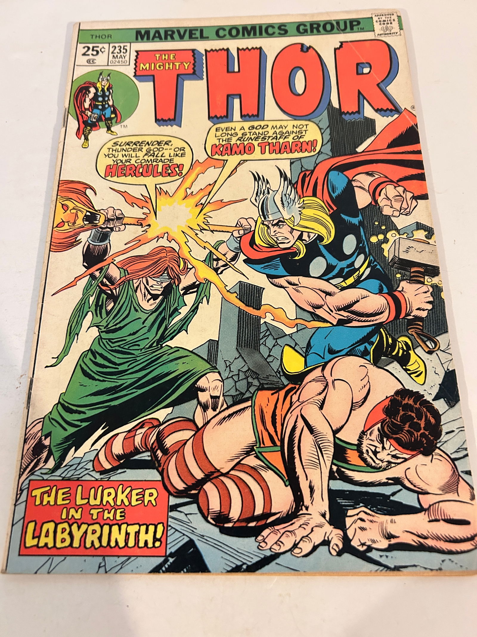 Vintage Comic Book Thor # 235: Vintage Comic Book Thor # 235 Please view all photos as they are part of the description and condition of this Item, Feel free to contact me with questions or picture requests! Used Item AS IS