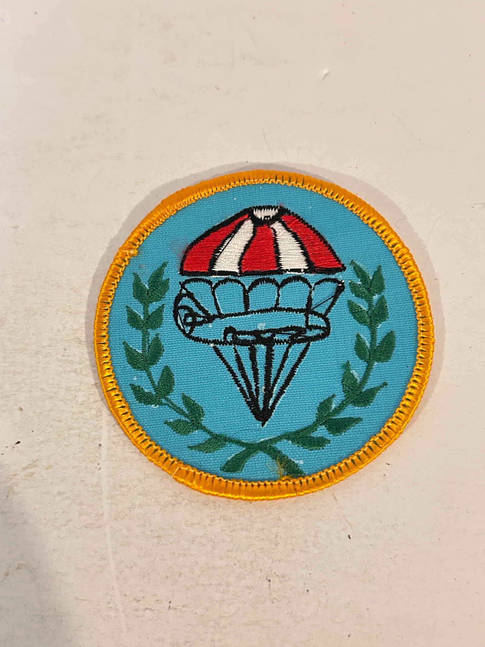 Vintage Military Patch: Vintage Military Patch Please view all photos as they are part of the description and condition of this Item, Feel free to contact me with questions or picture requests! Used Item AS IS