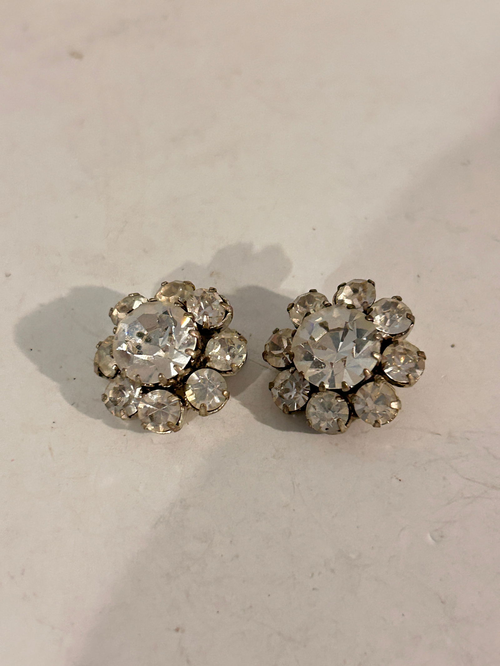 Vintage Austria Crystal Earrings: Vintage Austria Crystal Earrings Please view all photos as they are part of the description and condition of this Item, Feel free to contact me with questions or picture requests! Used Item AS IS