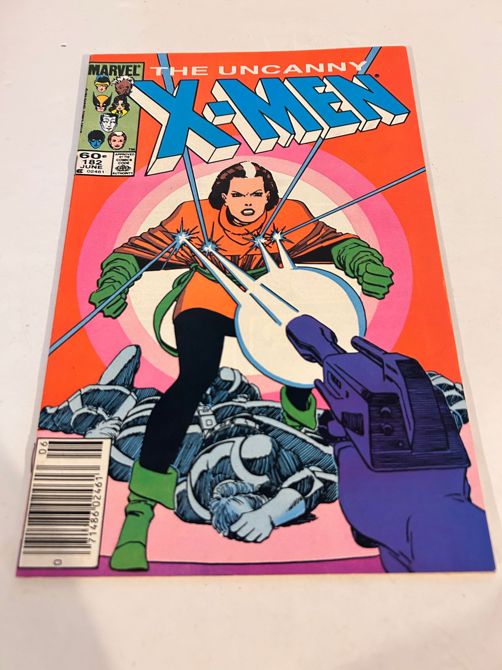 Vintage Comic Book X-Men # 182: Vintage Comic Book X-Men # 182 Please view all photos as they are part of the description and condition of this Item, Feel free to contact me with questions or picture requests! Used Item AS IS