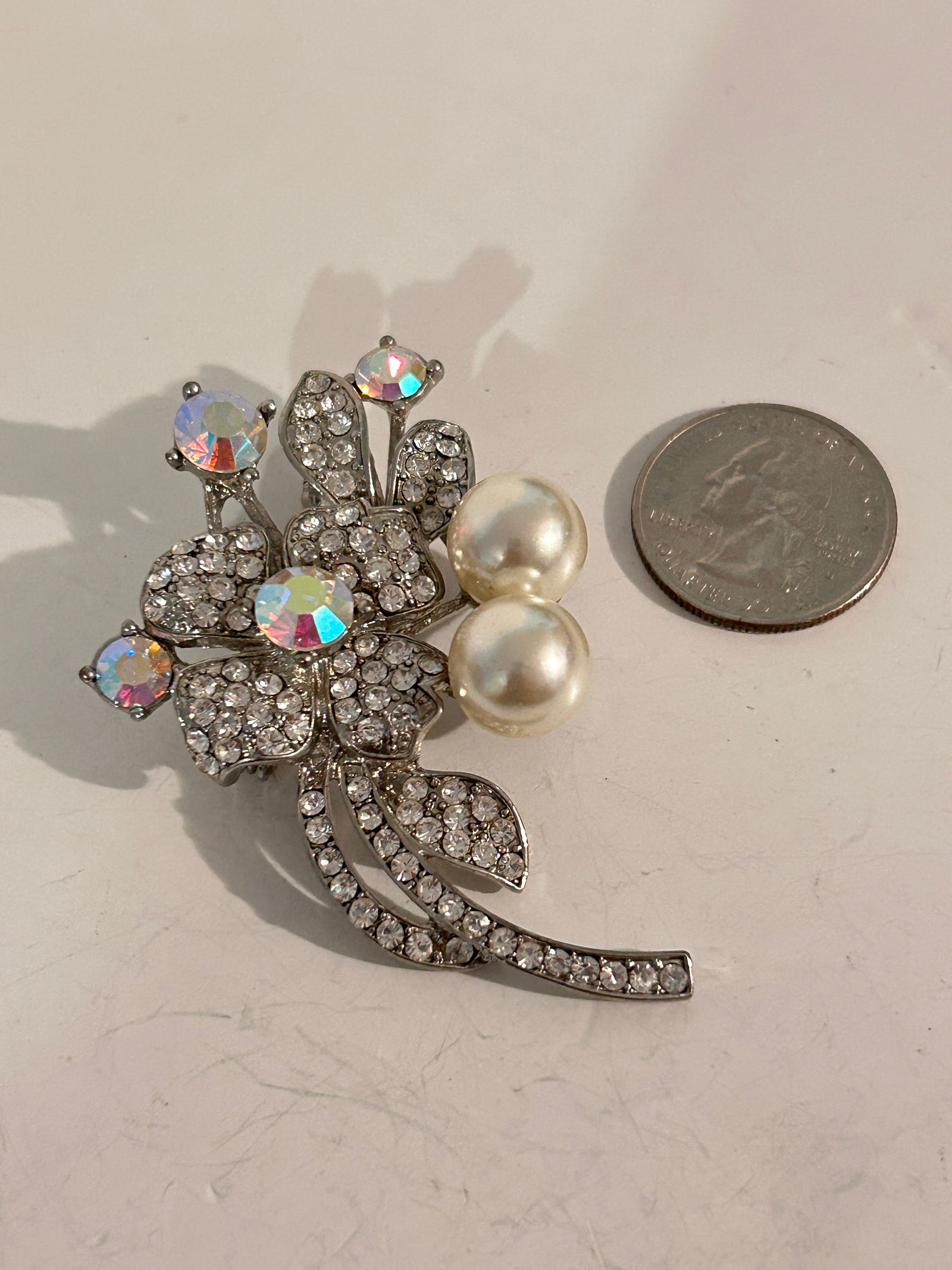 Vintage Rhinestone Faux Pearl floral Brooch (1 of 5)