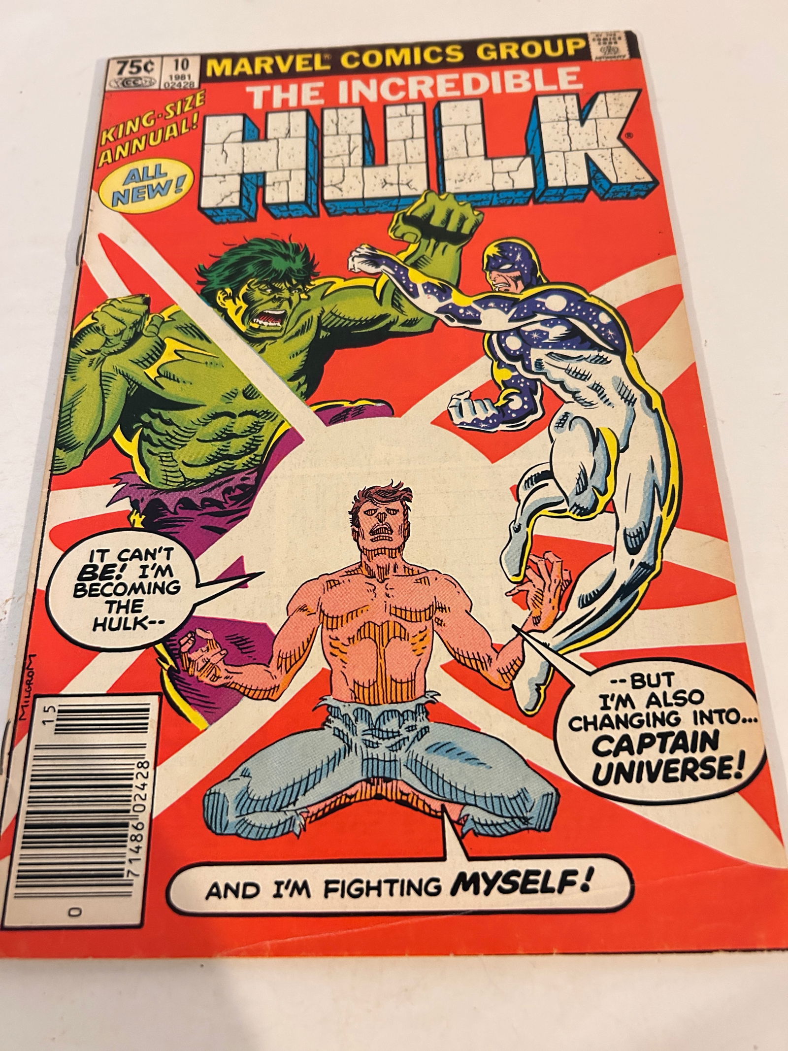 Vintage Comic Book The Incredible Hulk # 10 king size: Vintage Comic Book The Incredible Hulk # 10 king size Please view all photos as they are part of the description and condition of this Item, Feel free to contact me with questions or picture requests!
