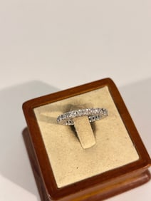 Vintage Sterling Silver rhinestone band Ring sz 7