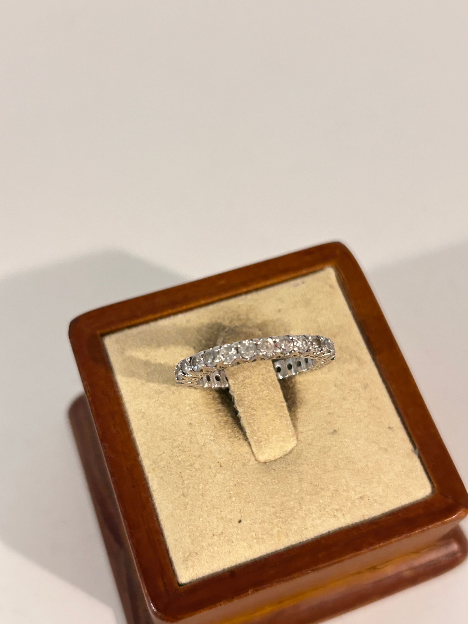 Vintage Sterling Silver rhinestone band Ring sz 7 (1 of 5)