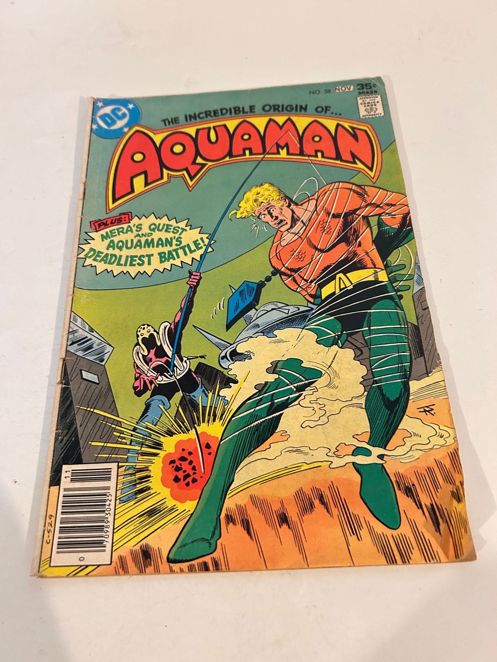 Vintage Comic Book Aquaman # 58: Vintage Comic Book Aquaman # 58 Please view all photos as they are part of the description and condition of this Item, Feel free to contact me with questions or picture requests! Used Item AS IS