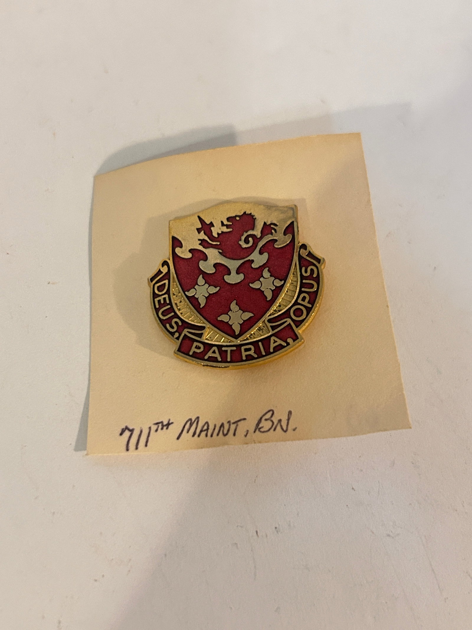 Vintage Military Pin: Vintage Military Pin Please view all photos as they are part of the description and condition of this Item, Feel free to contact me with questions or picture requests! Used Item AS IS