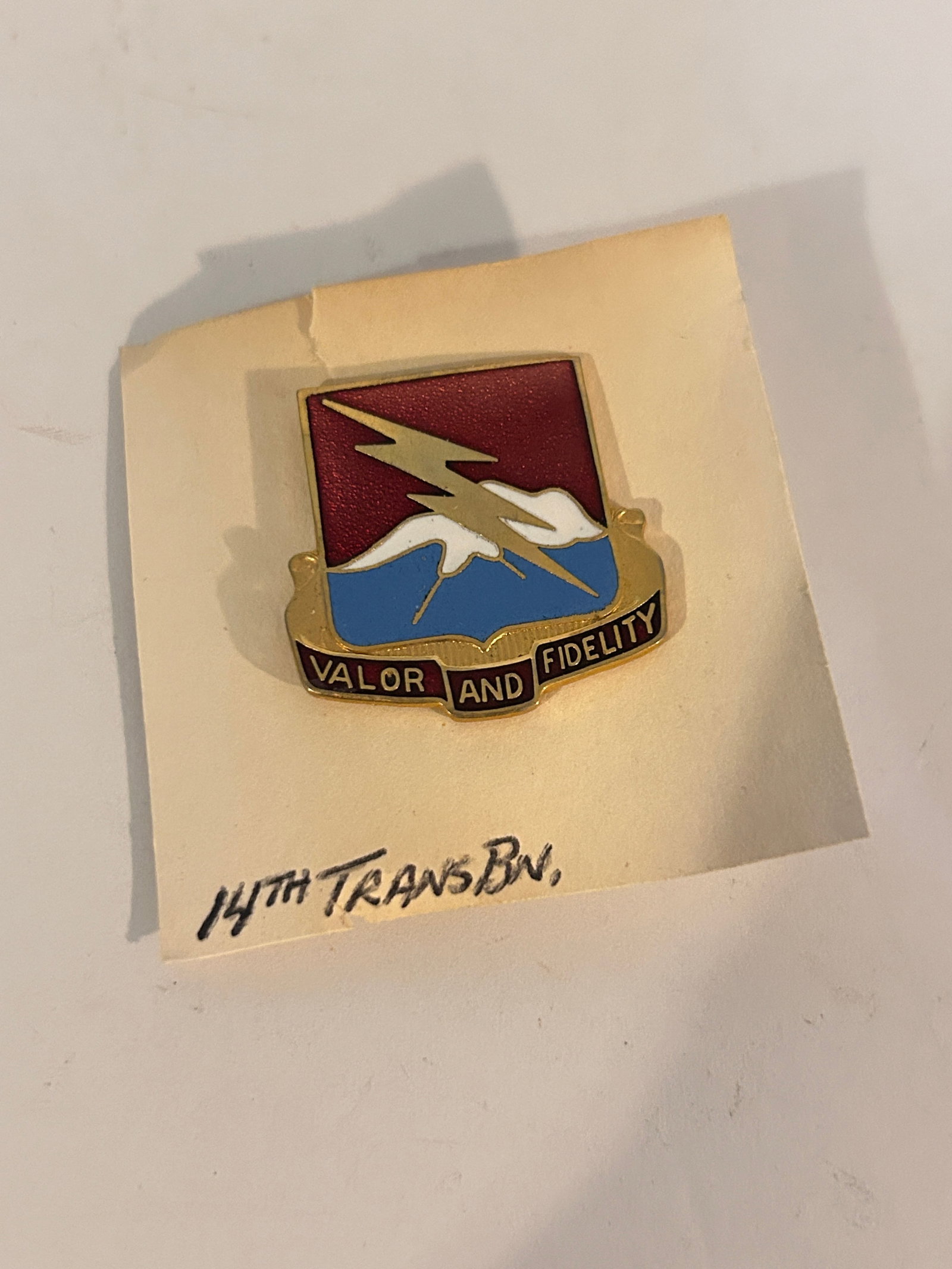 Vintage Military Pin: Vintage Military Pin Please view all photos as they are part of the description and condition of this Item, Feel free to contact me with questions or picture requests! Used Item AS IS