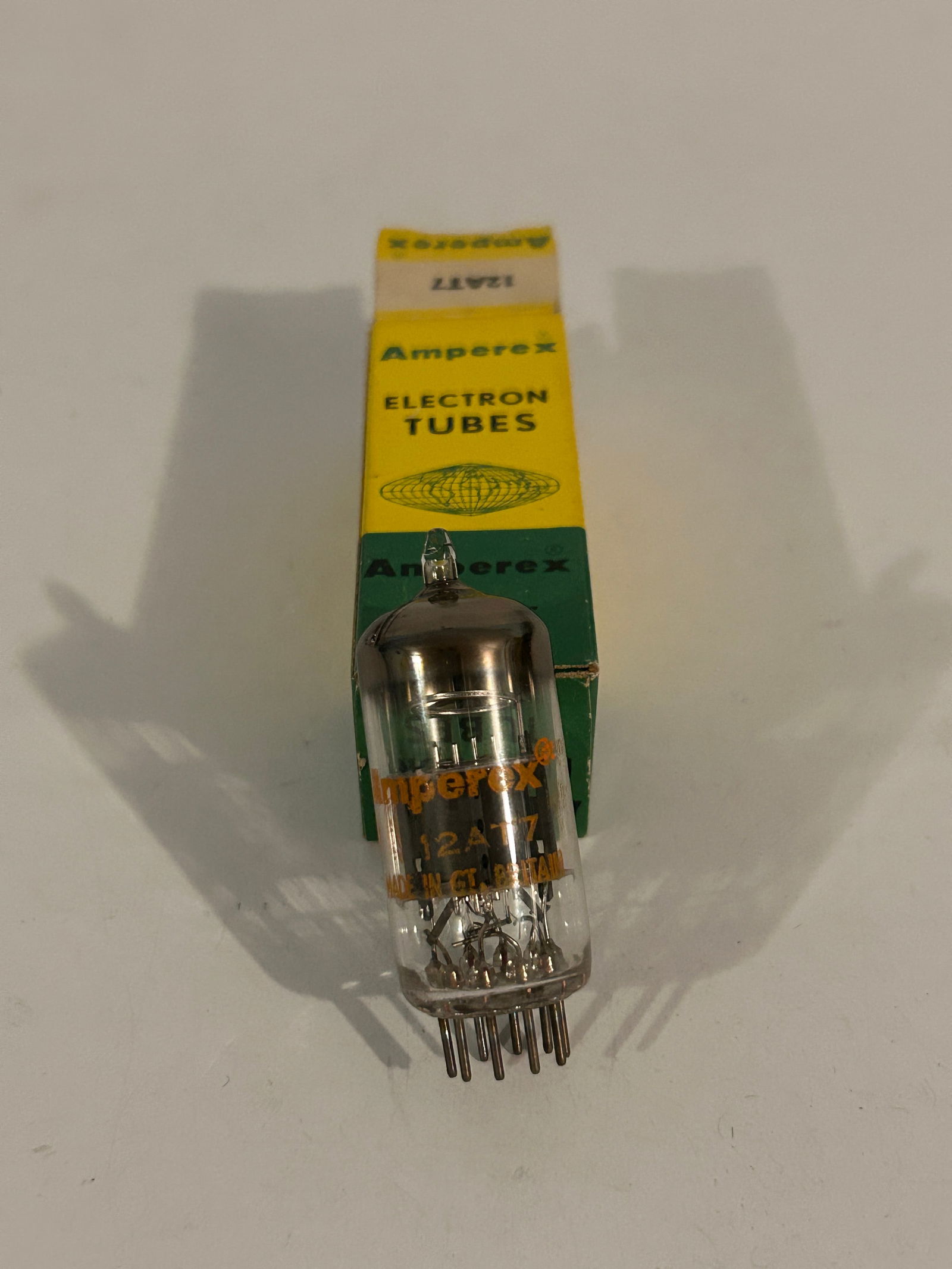 Amperex Bugle Boy 12AT7 ECC81 Audio Tube (1 of 5)