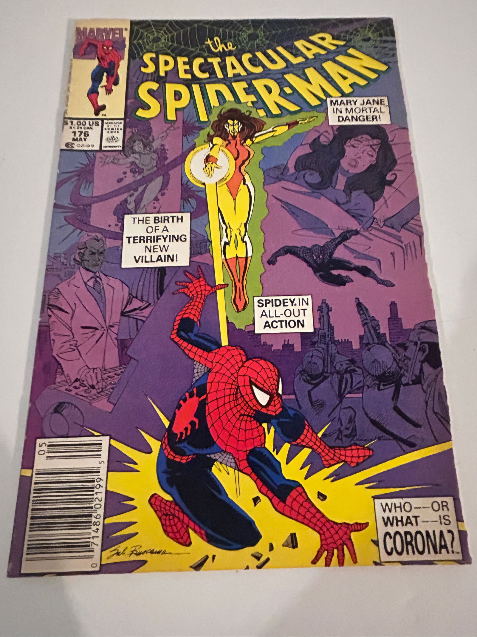 Vintage Comic Book the Spectacular Spider-Man # 176: Vintage Comic Book the Spectacular Spider-Man # 176 Please view all photos as they are part of the description and condition of this Item, Feel free to contact me with questions or picture requests! U