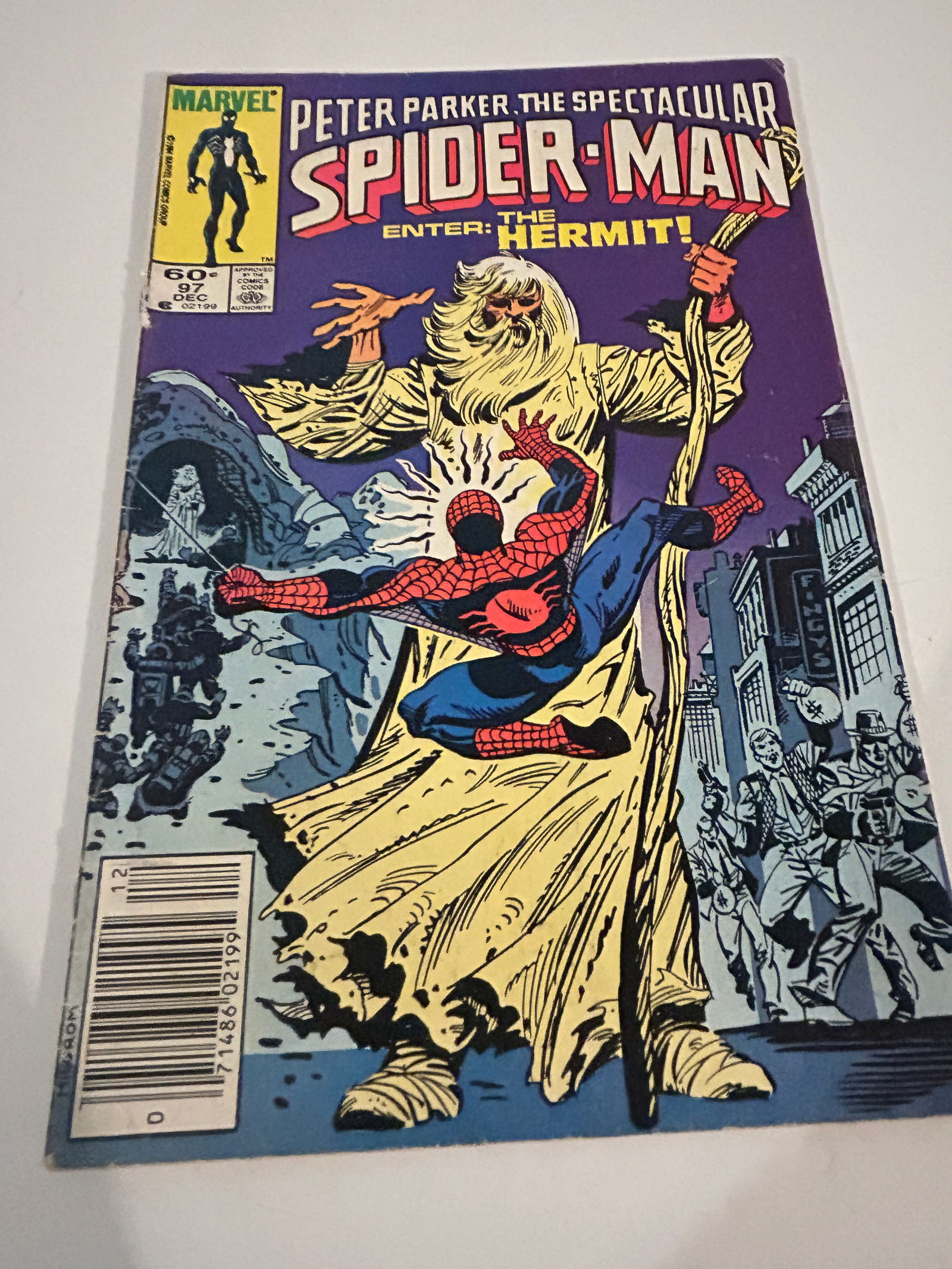 Vintage Comic Book the Spectacular Spider-Man # 97: Vintage Comic Book the Spectacular Spider-Man # 97 Please view all photos as they are part of the description and condition of this Item, Feel free to contact me with questions or picture requests! Us